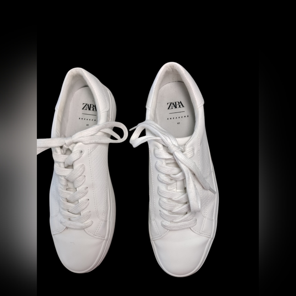 Zara White Everyday Sneakers  Leather Low Top Size 10 Minimalist Chic